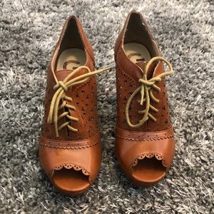 Guess lace heels